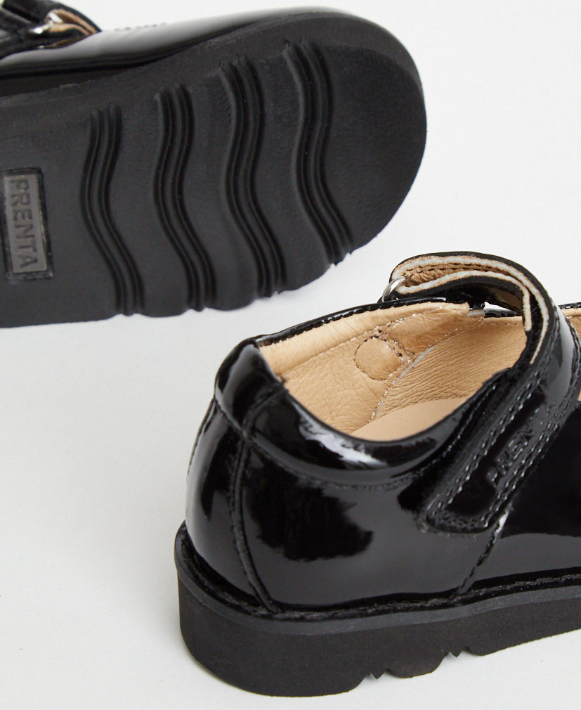 Black patent leather infant shops shoes